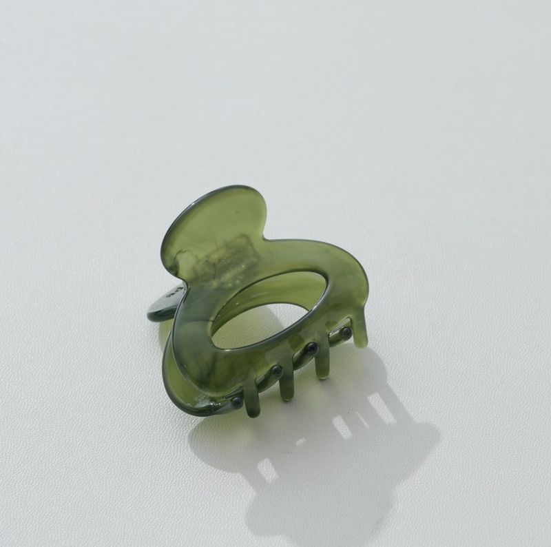 Adorro Jade Green Mini Claw Clip Oval AD154