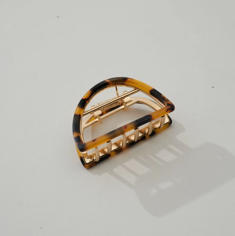 Adorro Rosalie Core Classic Half Moon Metal Claw Clip Small in Tortoise AD158