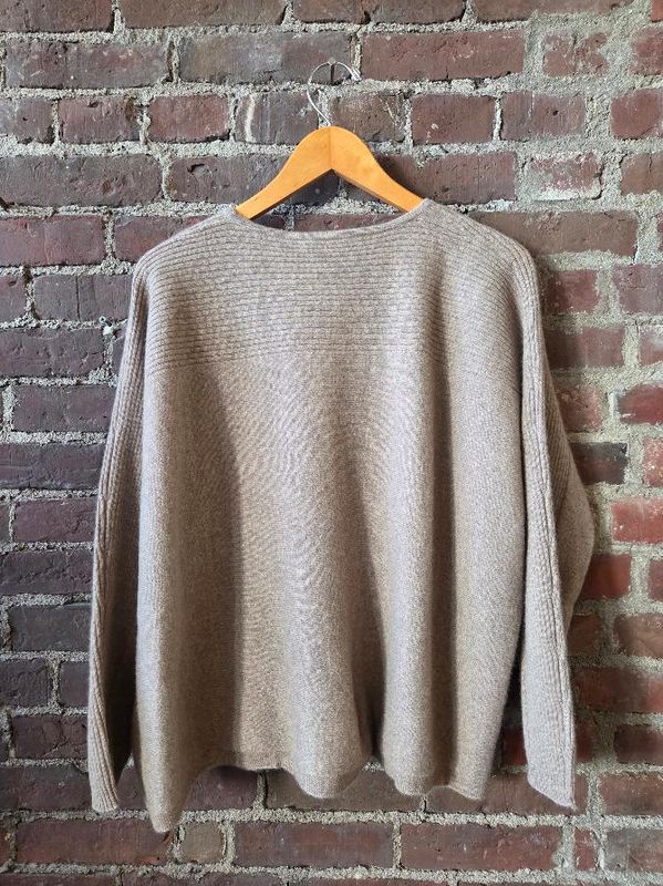 Estheme Cashmere Ribbed Panel Sweater