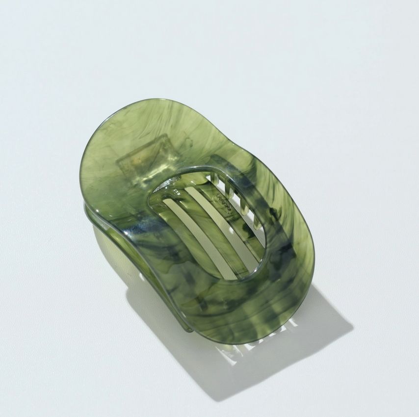 Adorro Oval Flat Lay Claw Clip in Green AD160