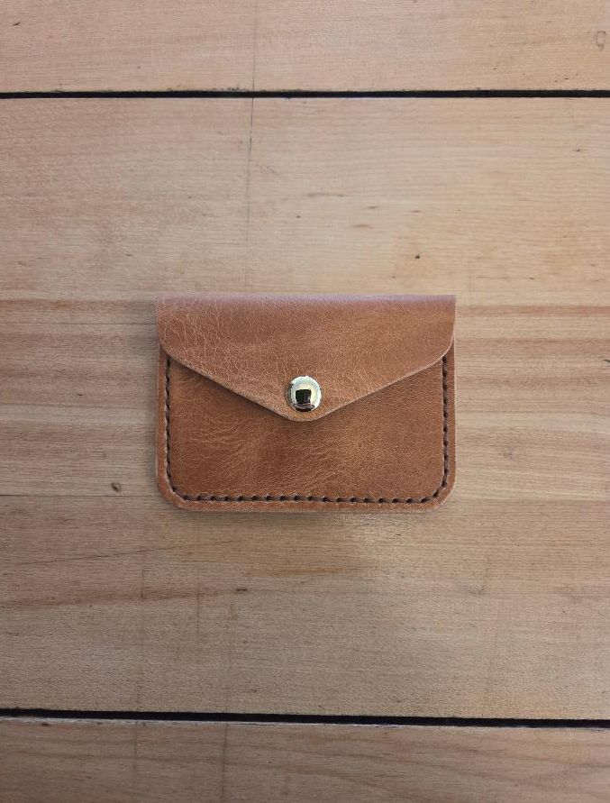 Kingdom Leather Envelope Card Holder in Natural
