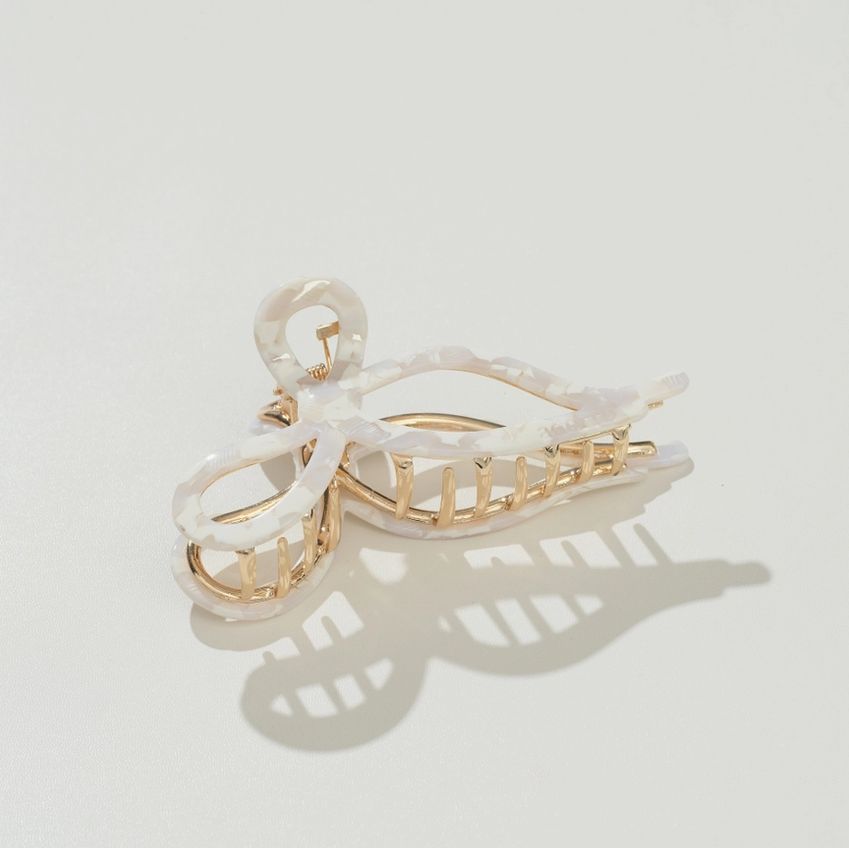 Adorro Sabrina Metal Bow Large Claw Clip in White AD177