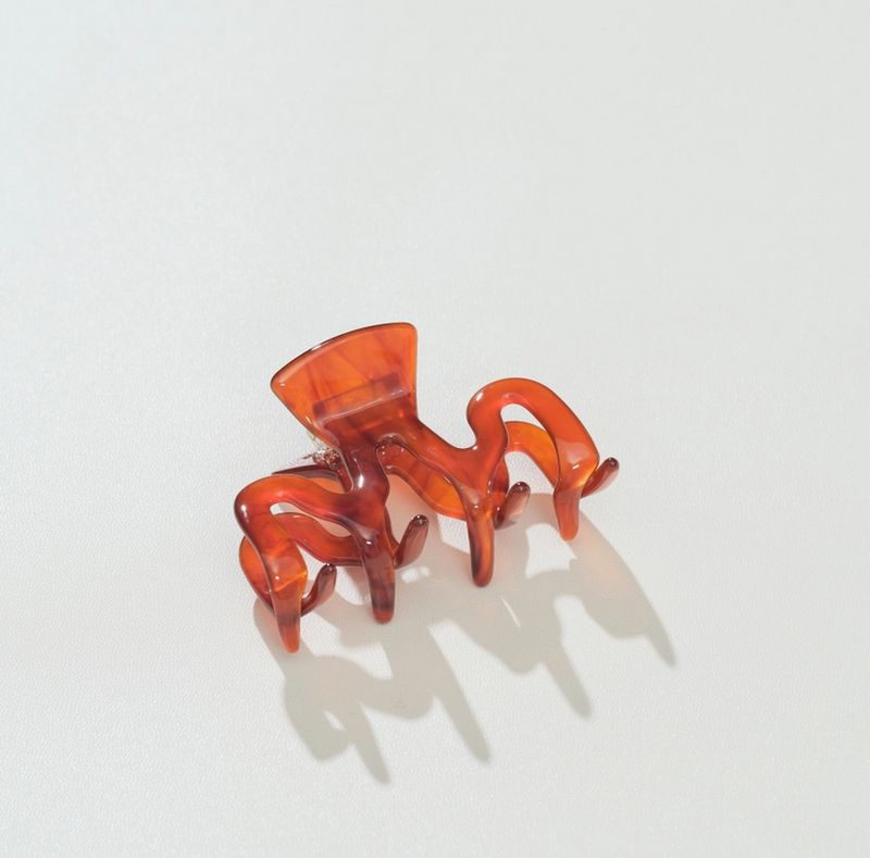 Adorro Cinnamon Spice Wave Claw Clip AD184