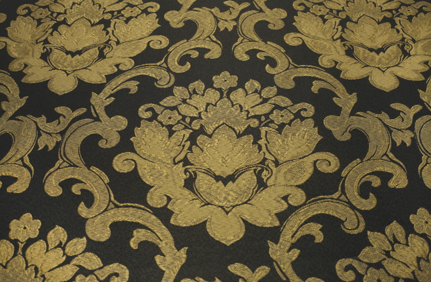 Black / Gold Beethoven