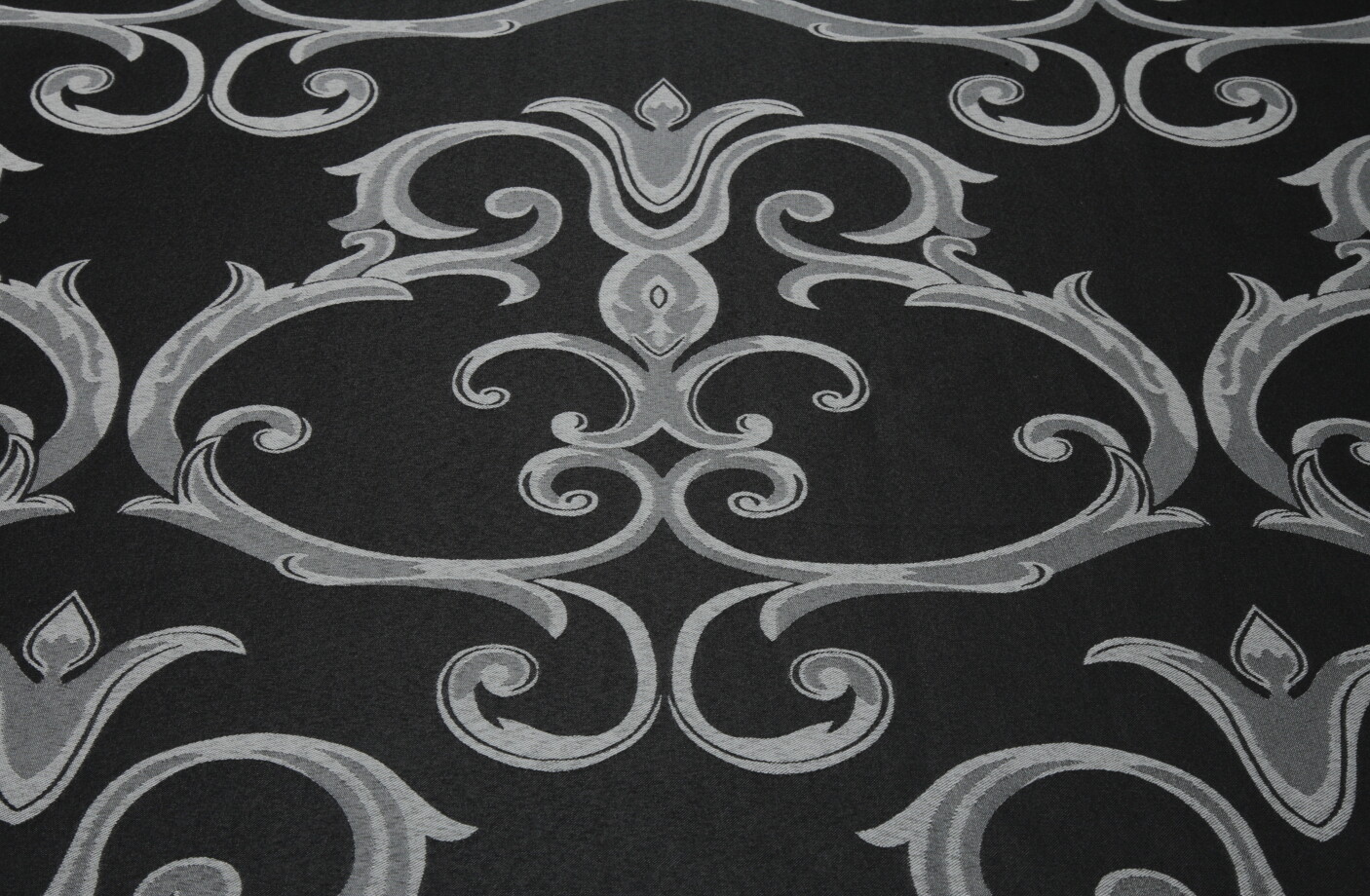 Black / Silver Chopin