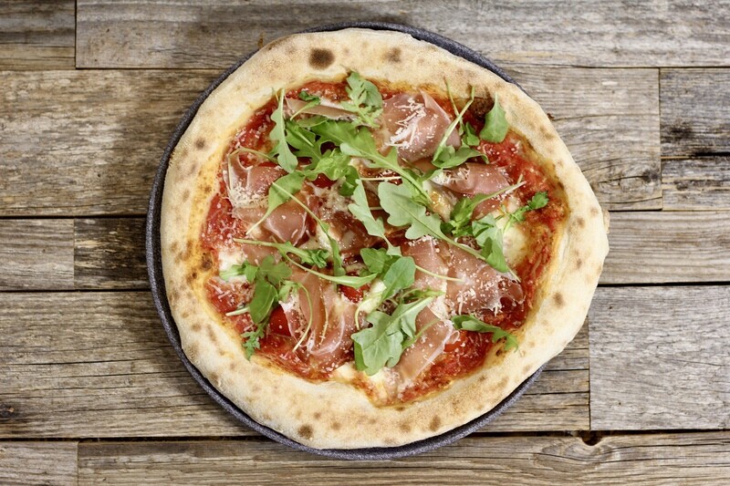Al prosciutto crudo e pesto