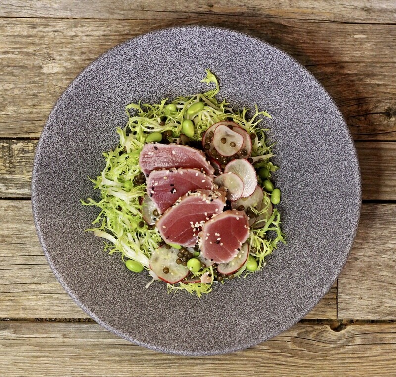 Seared tuna salad