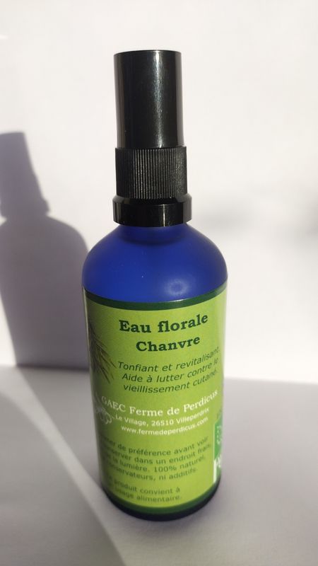 Eau florale de Chanvre cultivé en Bio  (spray - 100 mL)