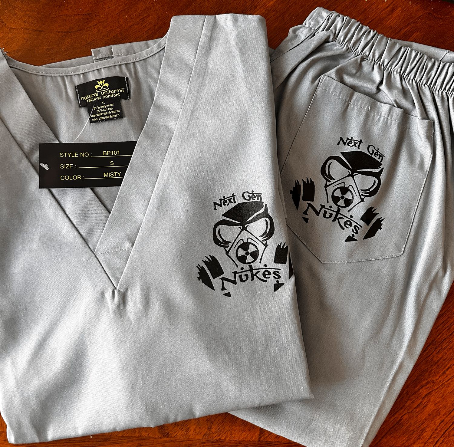 Unisex 6 Pocket Scrub Set