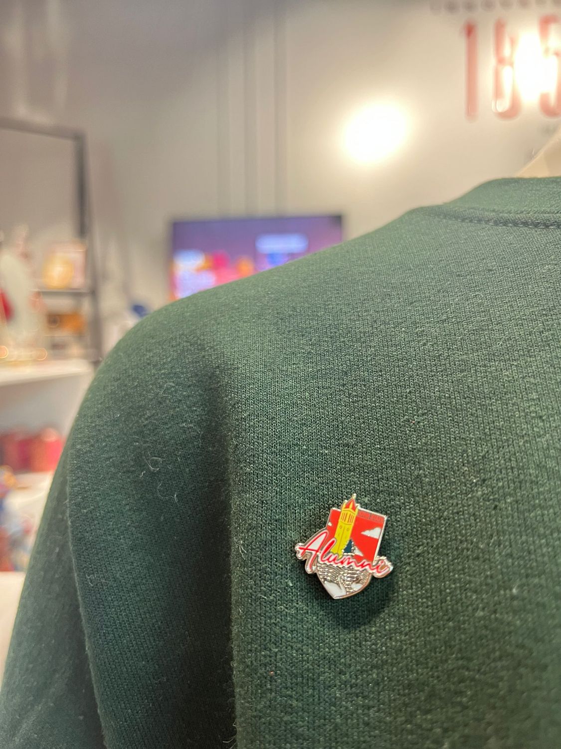 Alumni Deluxe Lapel Pin Alumni Deluxe Lapel Pin