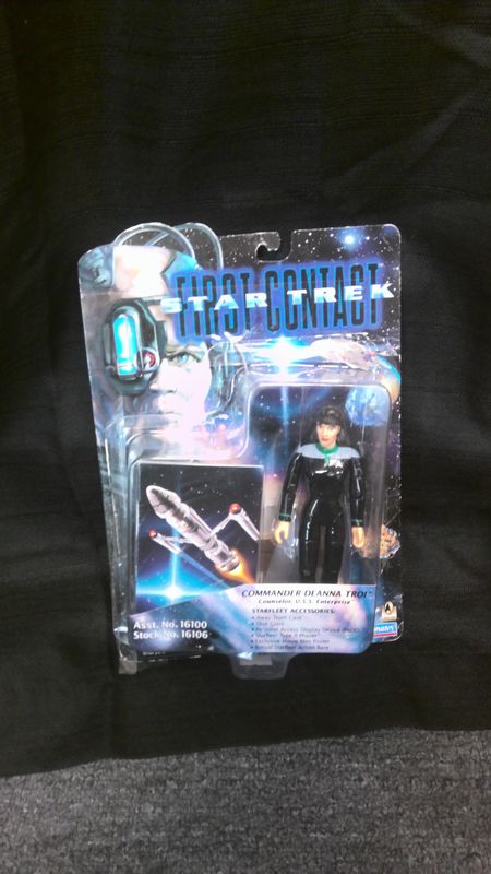 Star Trek First Contact Commander Deanna Troi