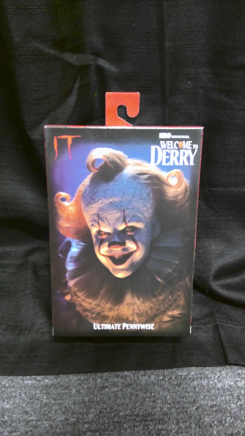 NECA Welcome to Derry Ultimate Pennywise NECA Welcome to Derry Ultimate Pennywise