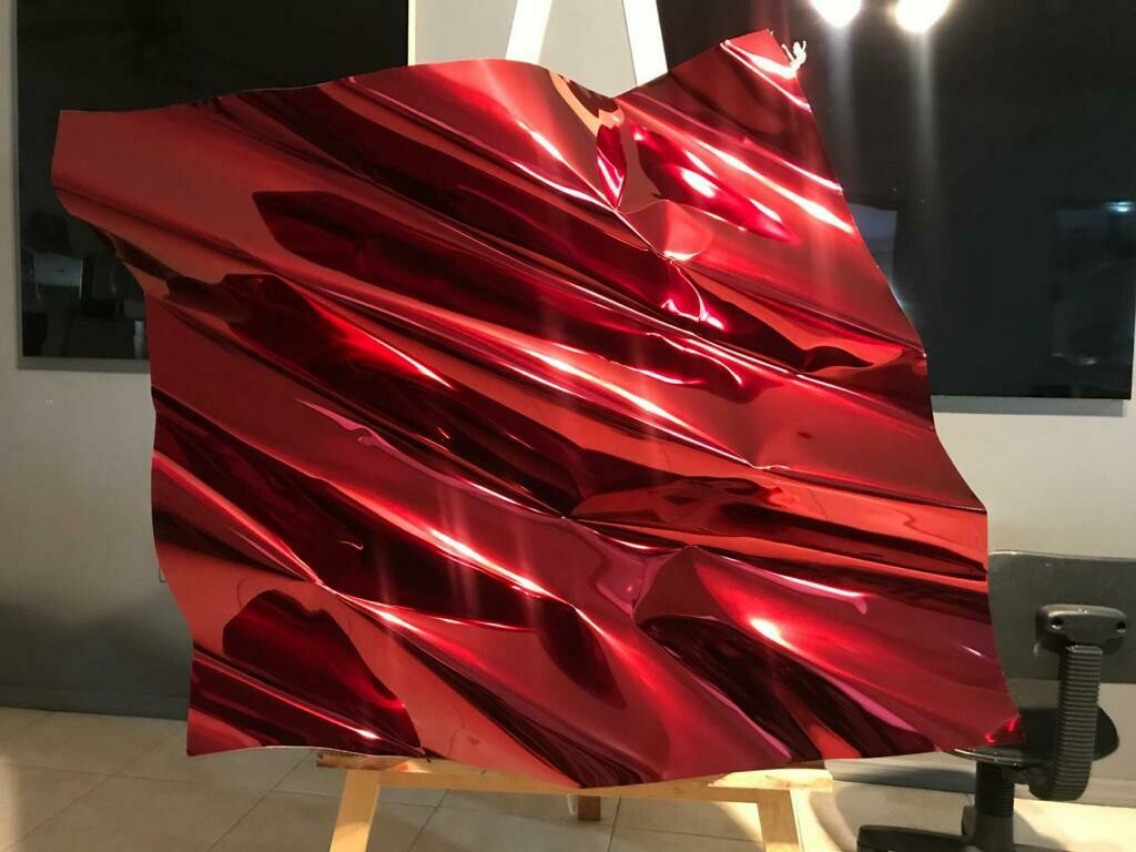 Escultura de Aluminio Roja Brillante