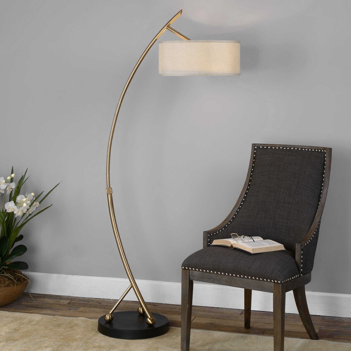 Vardar Floor Lamp UM