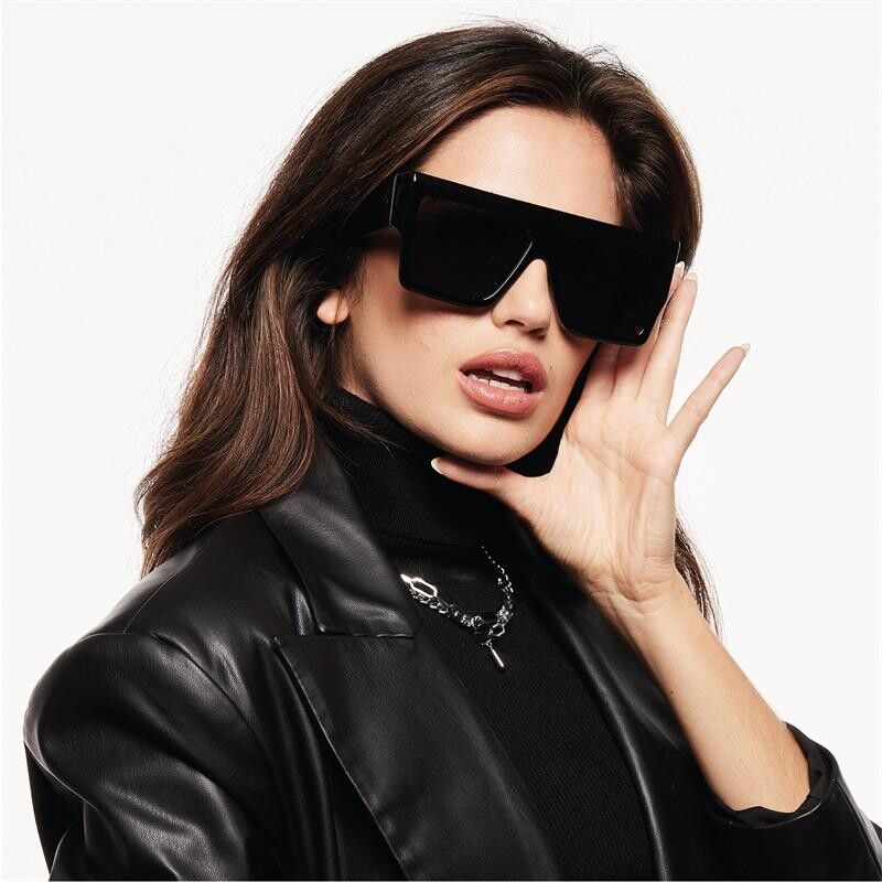 Céline 40092I Sunglasses – Classic Black with Grey