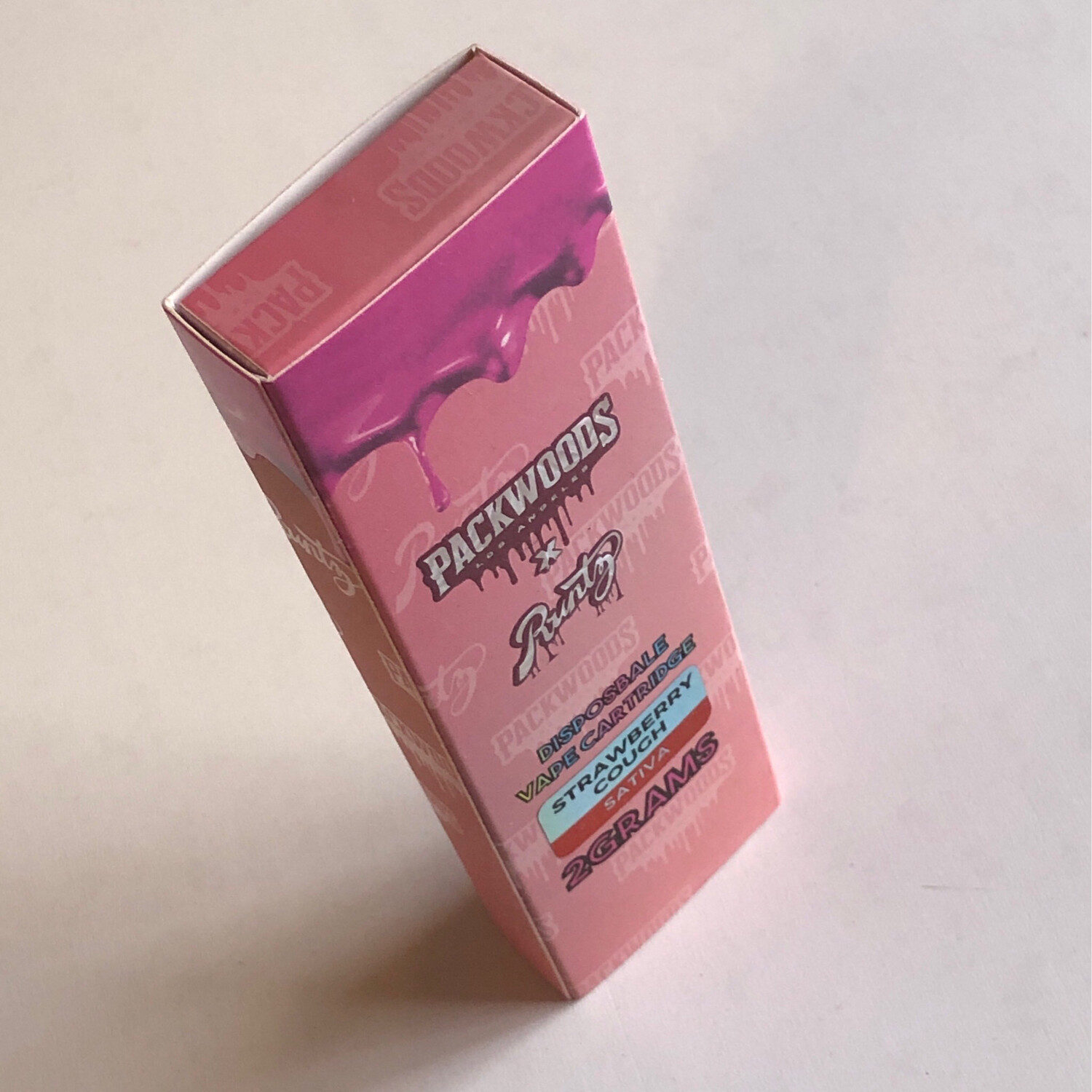 Packwoods v Runtz Strawberry Cough Sativa 2 grams Disposable Cartridge
