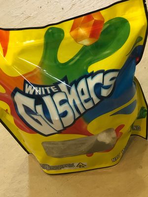 Full Pound White Gushers Top Shelf Flower 448g / 16oz Full Pound White Gushers Top Shelf Flower 448g / 16oz
