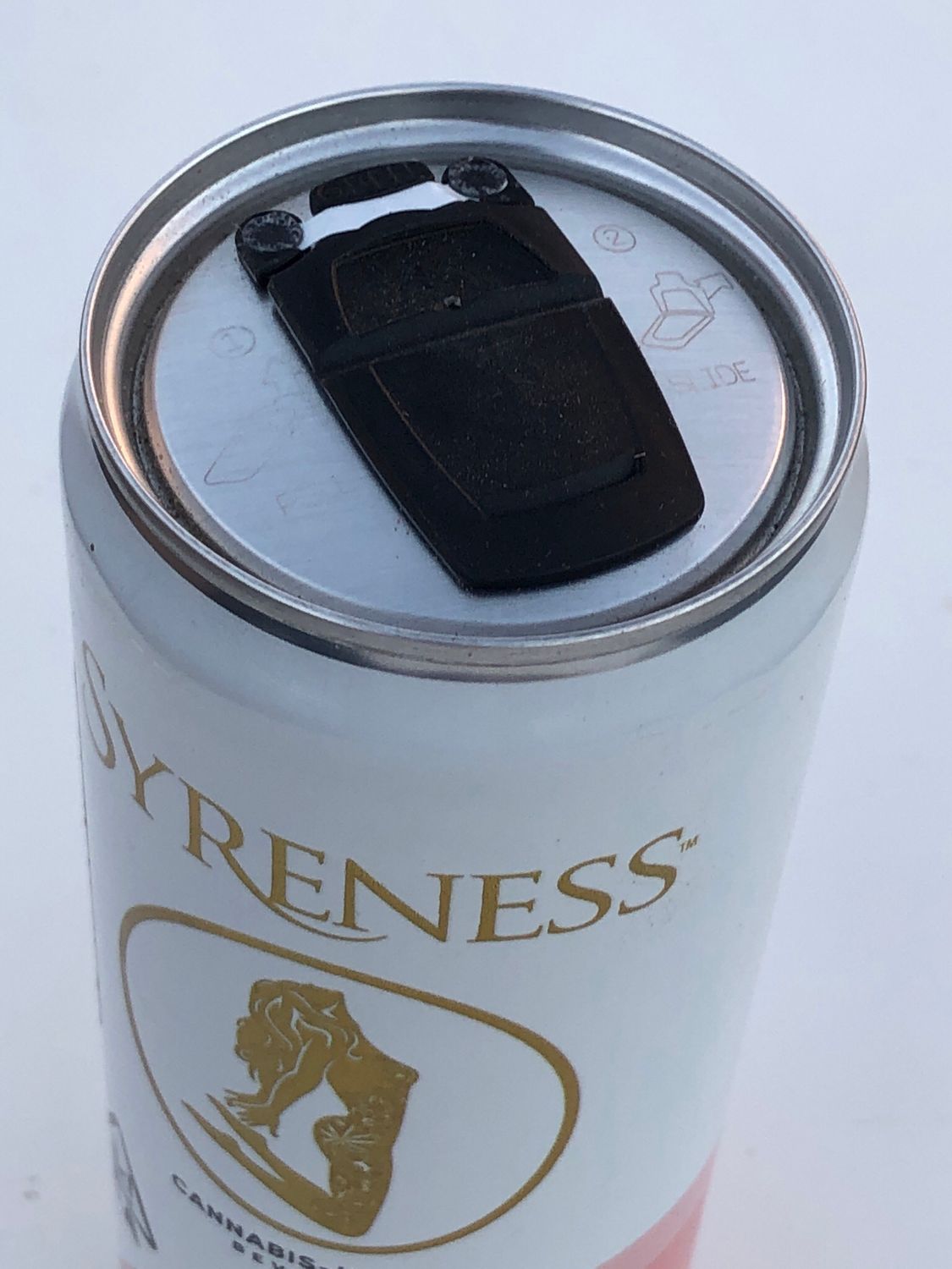 Syreness Rest + Restore Guava Citrus Mint 2.5mg THC 2.5mg CBD 12oz Can 2500ml