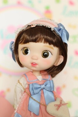 Naughty Cutey Full Set Doll Smile Brown eyes