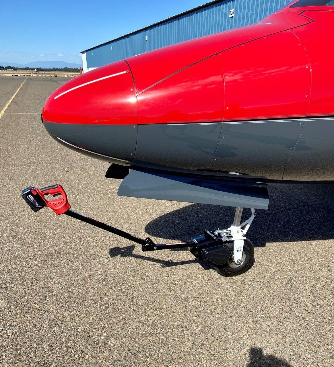 Cirrus Vision SF50 - Robotow 2.0 Pro Kit w/ 8Ah Battery Cirrus Vision SF50 - Robotow 2.0 Pro Kit w/ 8Ah Battery