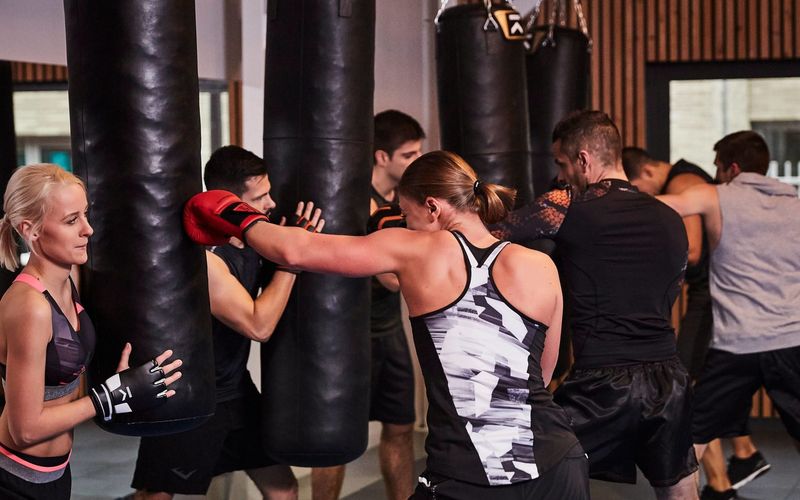 CARDIO BOXING CARDIO BOXING