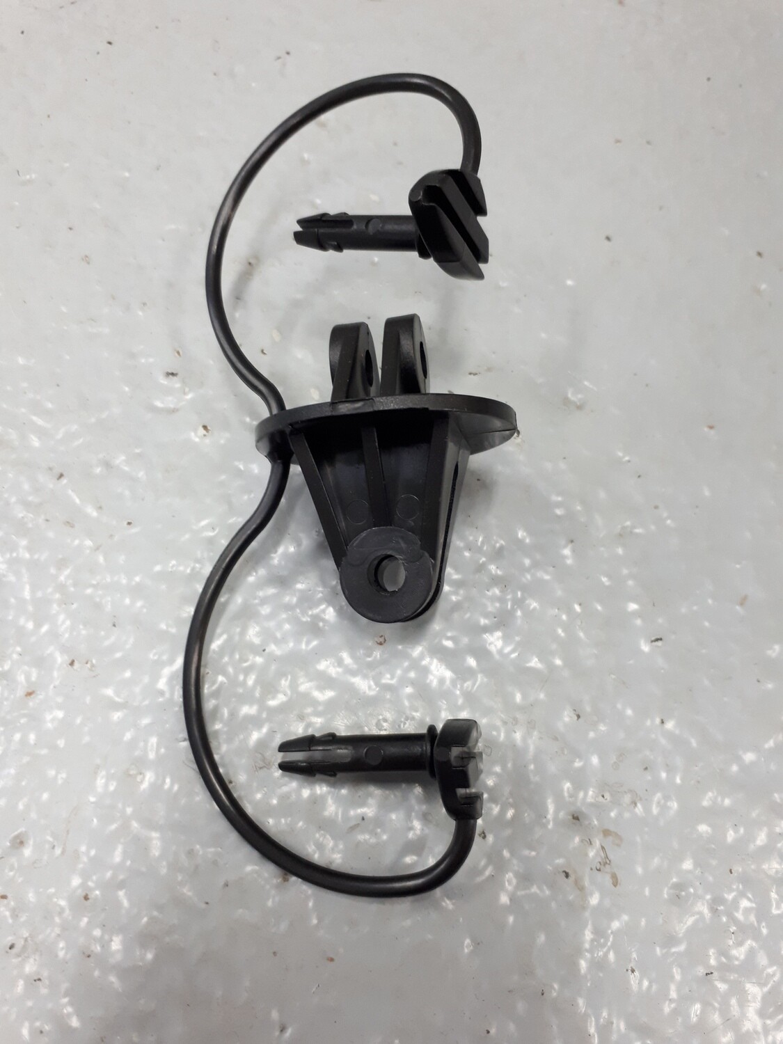 Insulator Pinlock Steel Post Round/Oval Hole No. 18D