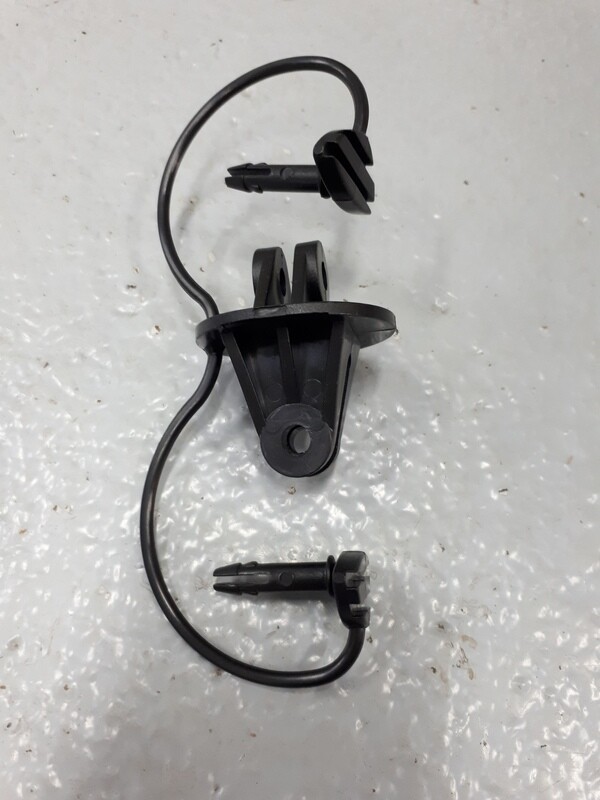 Insulator Pinlock Steel Post Round/Oval Hole No. 18D