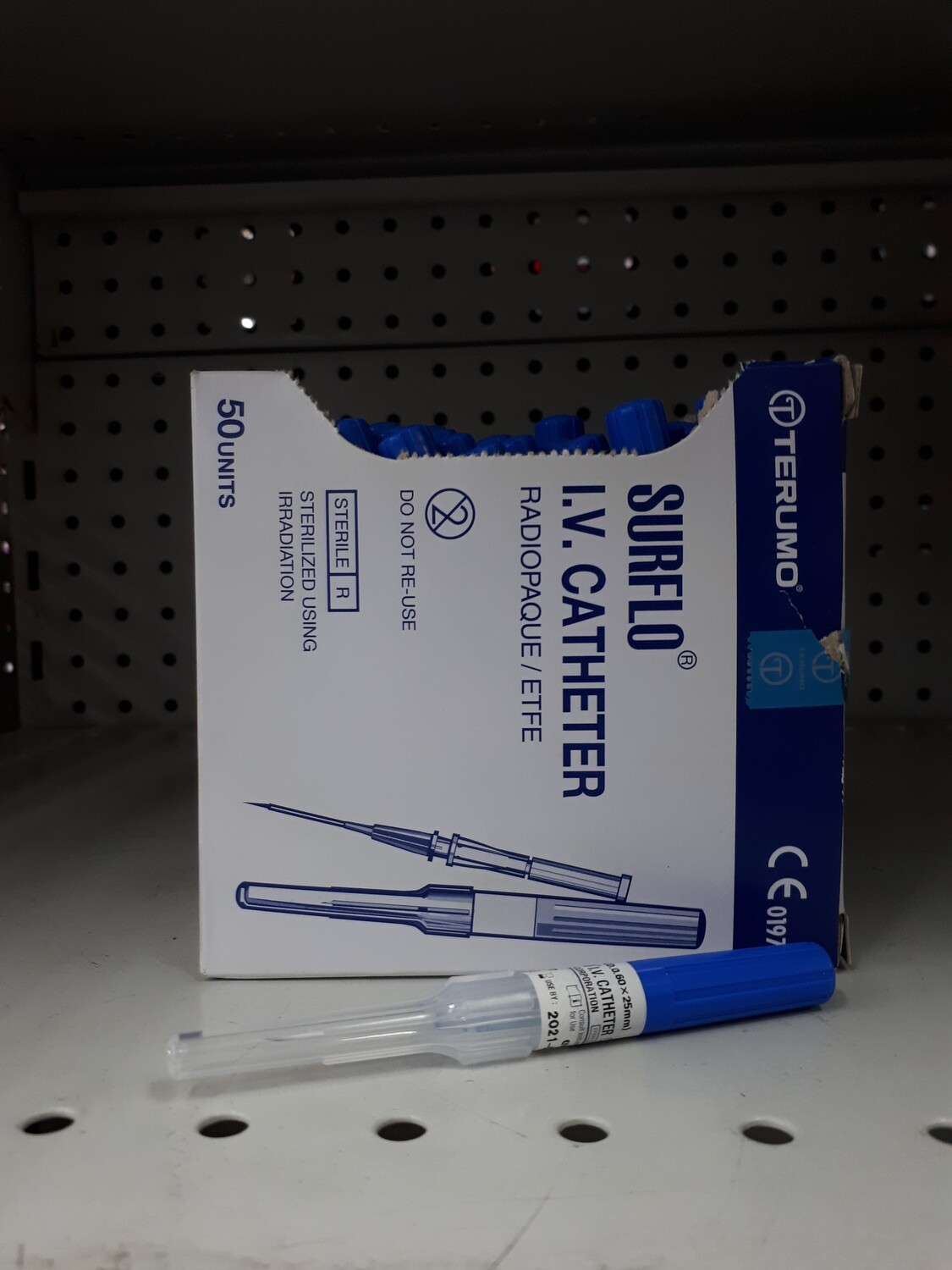 IV Catheter 22 x 25mm Terumo