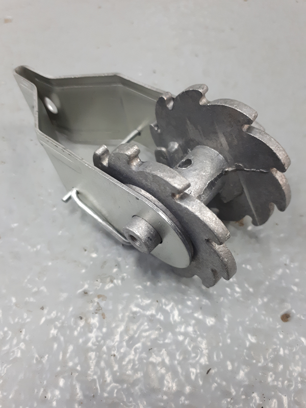 Strainer Ratchet - Non-Insulated