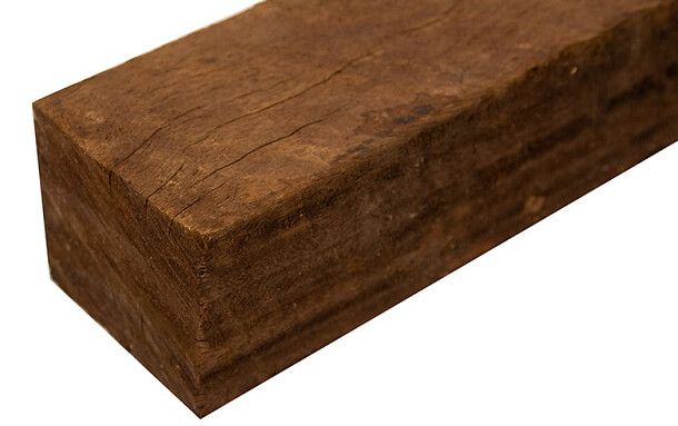 Post Hardwood Strainer 2400mm (approx 250mm 8&quot;-10&quot;)