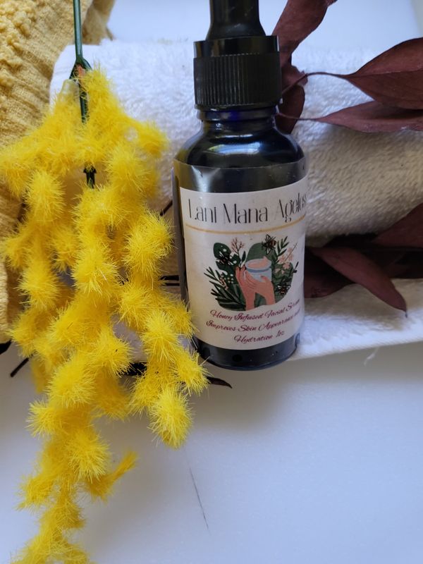 New Honey, Aloe/B5 Infused Face Serum... 1oz bottle