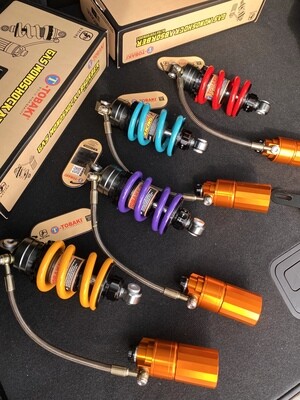TOBAKI RACING GAS MONOSHOCK Y15ZR/LC135 (GOLD TANK)