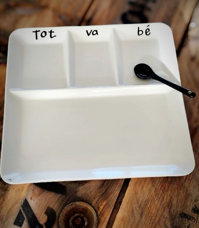 Plat à Tapas "Tot va bé" 25x25