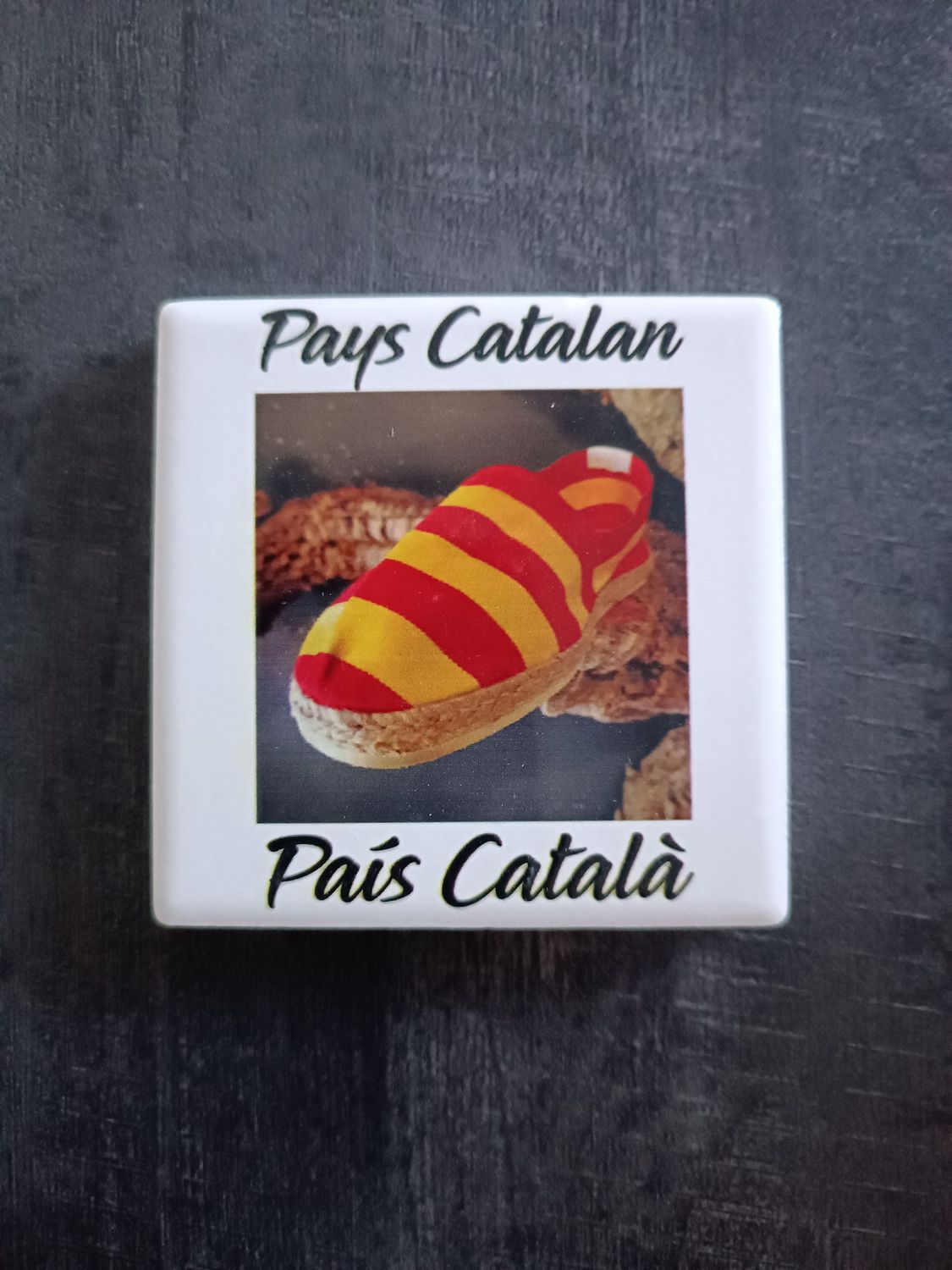 Magnet "Pays Catalan" Aspect Carrelage