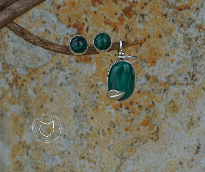 ​SET DE PLATA 925 (ARETES Y DIJE) Y MALQUITA SE0637M35