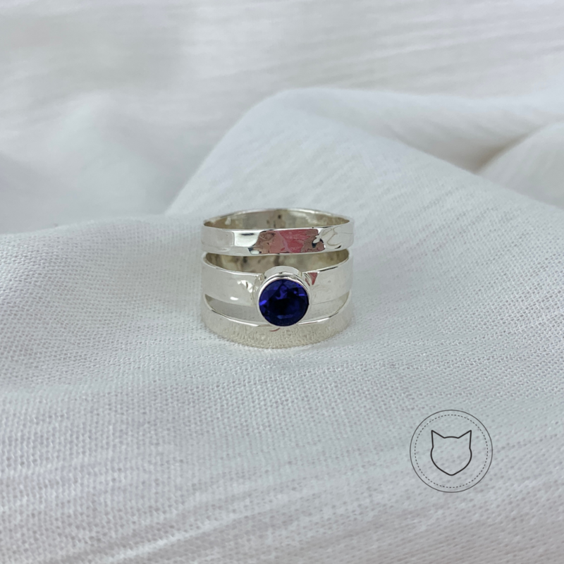 ANILLO DE PLATA 925 Y CRISTAL AZUL TALLA 8.5 AN0171M