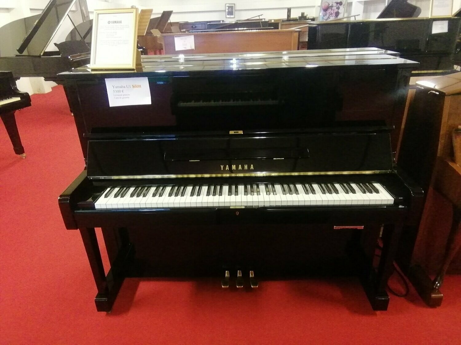 Piano droit Yamaha U1 silent occasion - Magasin à Massy