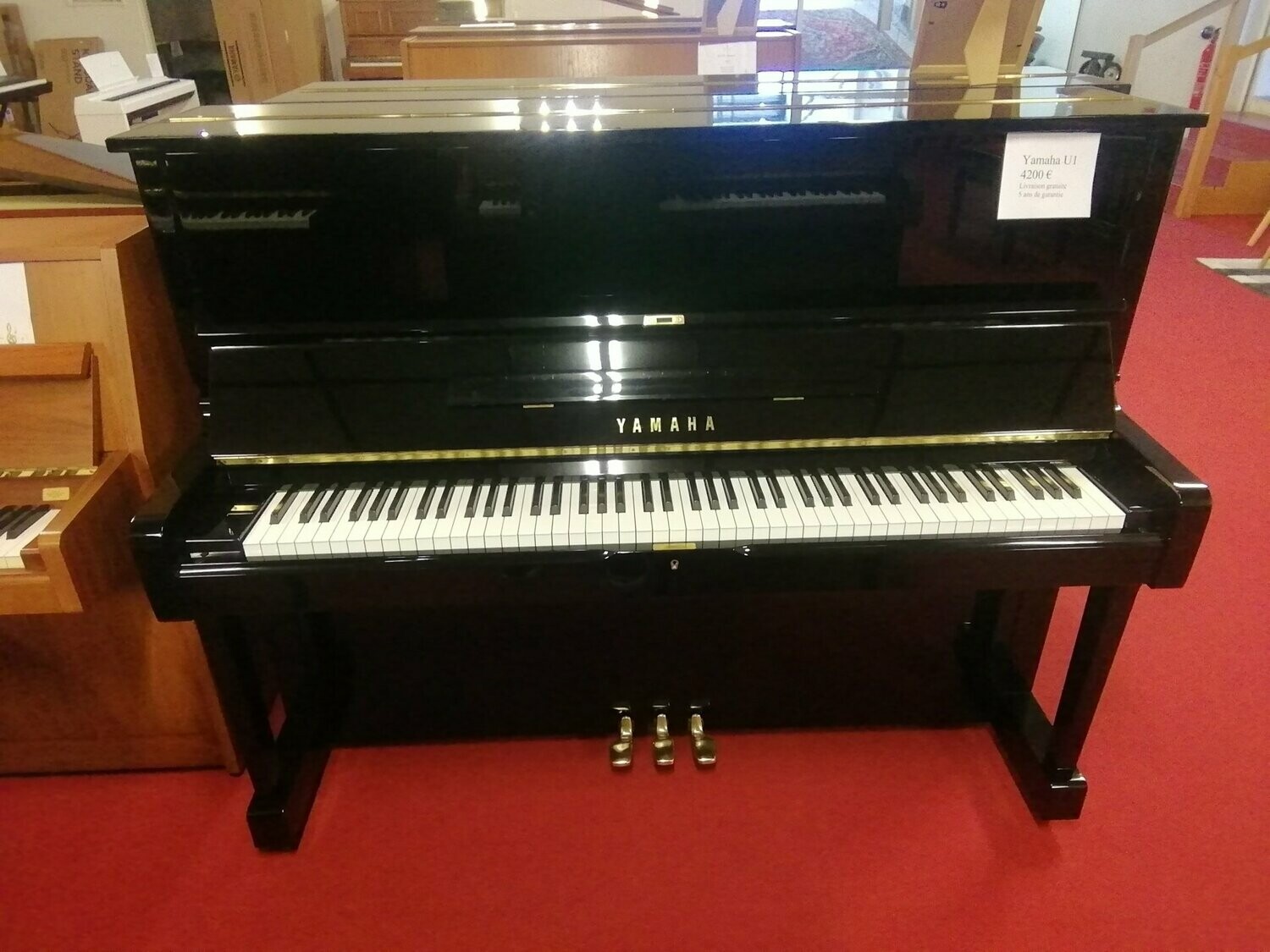 Piano droit d'occasion Yamaha U1 noir - Pianos Juste