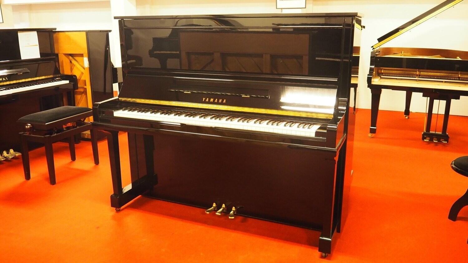 Piano droit Yamaha U30 d'occasion