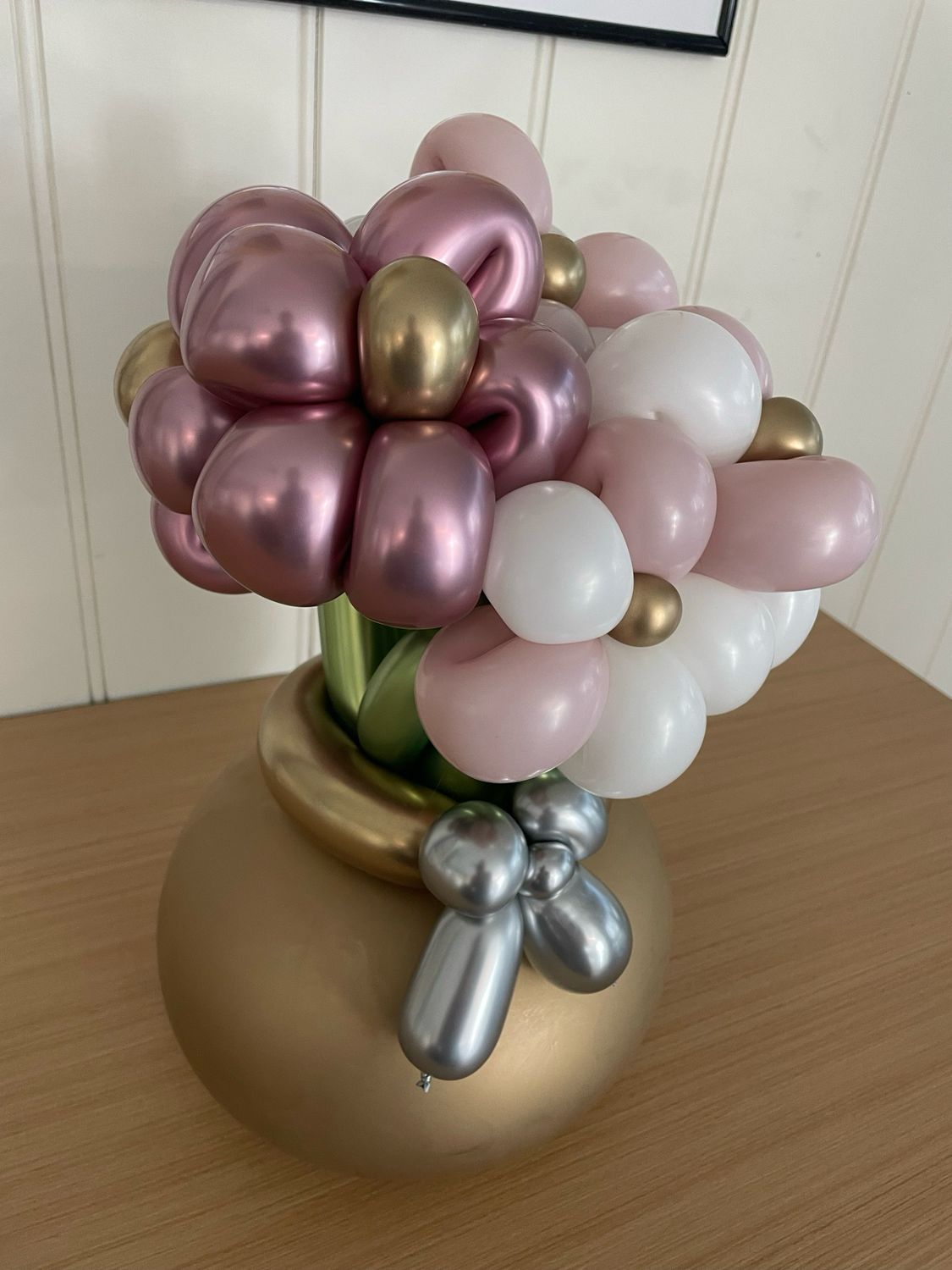 Twisted Balloon Flower Pot