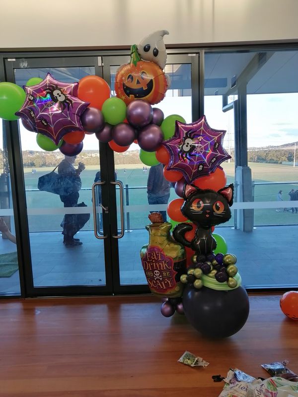 🎃 Spooky but Make It Pretty – Halloween Balloon Garland