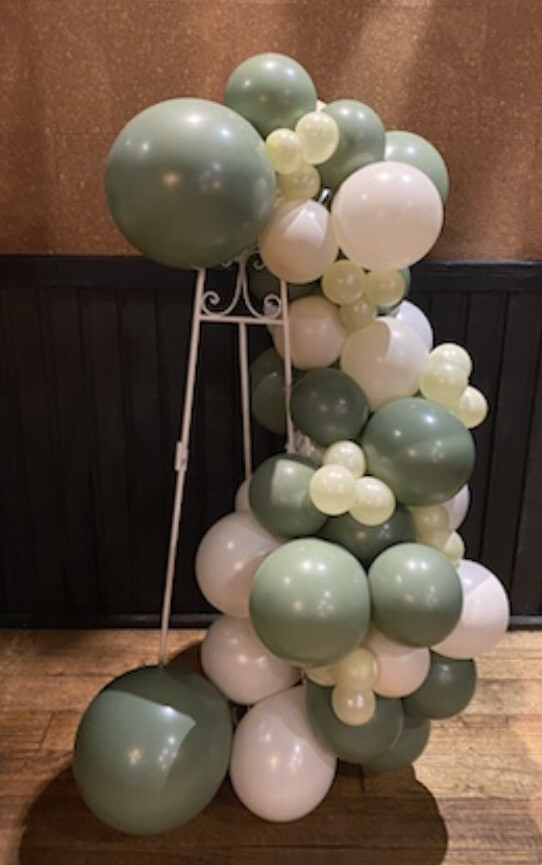 Garland +Easel Hire – detail view 1 by Glitz N Twists