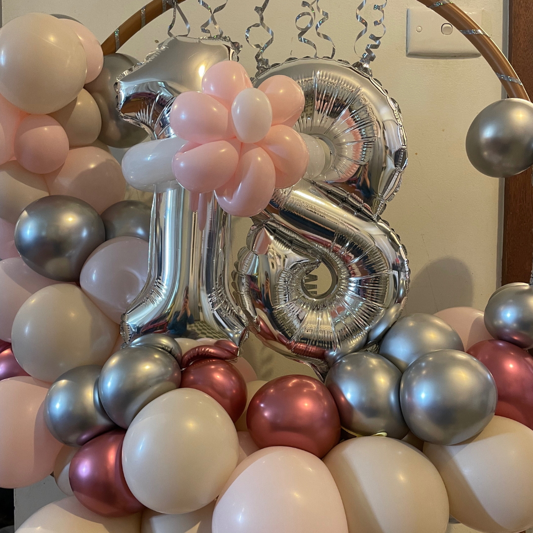 Balloon Hoop by Glitz N Twists