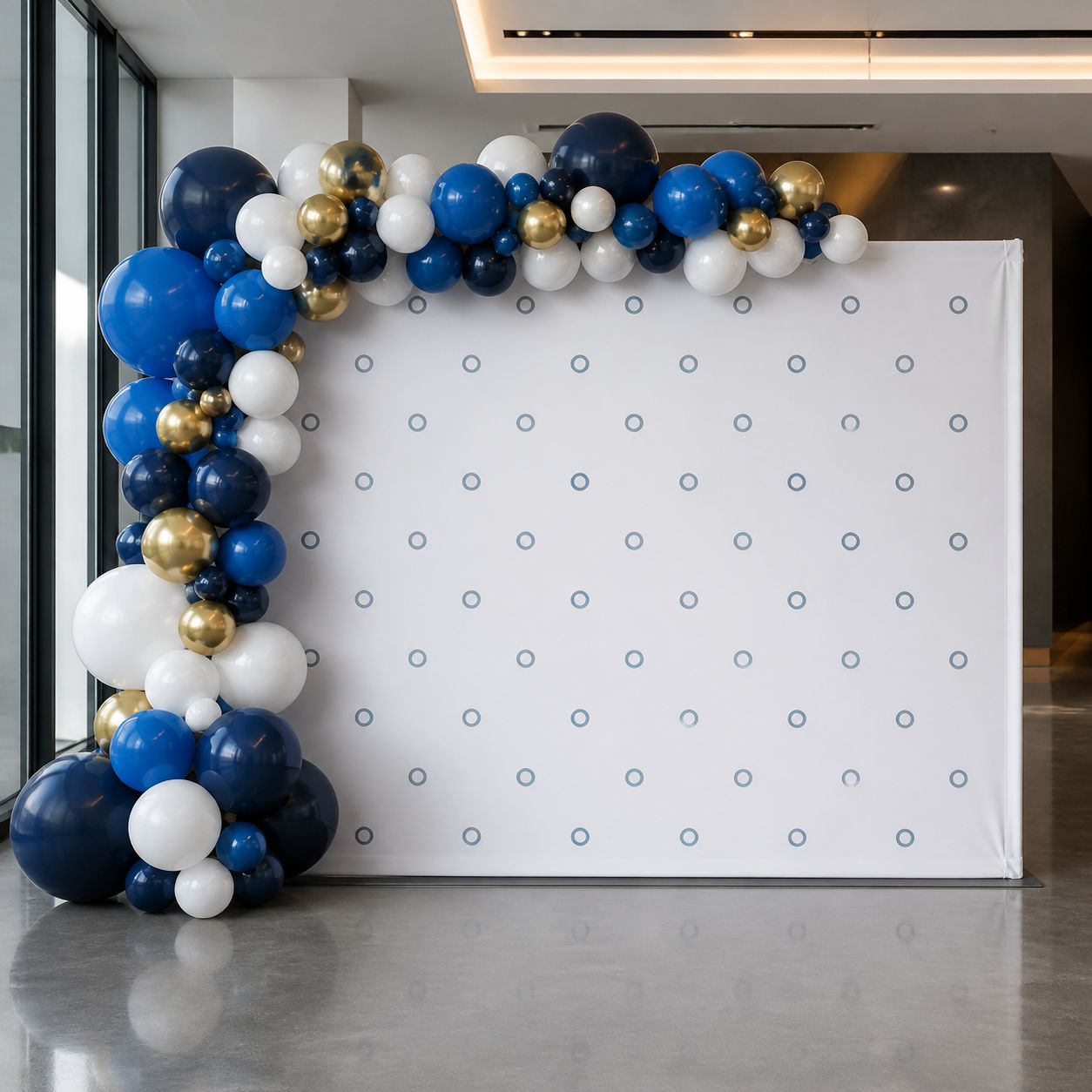 Statement Media Wall Garland.