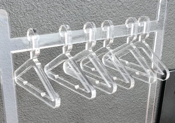 Extra Hangers 6 pack