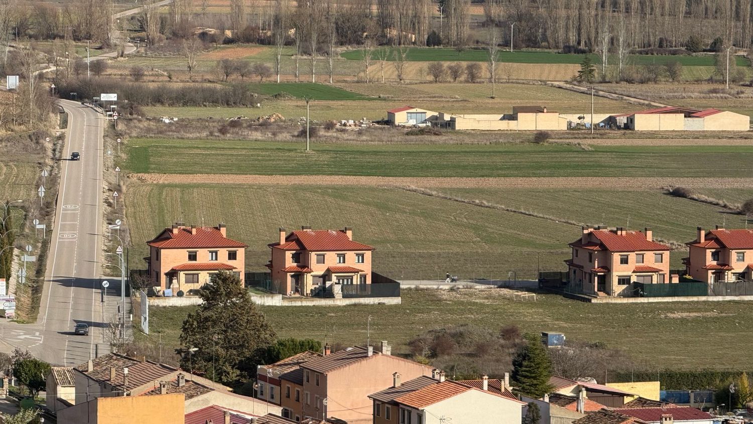 TERRENO URBANO EN PEÑARANDA DE DUERO ( BURGOS) TERRENO URBANO EN PEÑARANDA DE DUERO ( BURGOS)