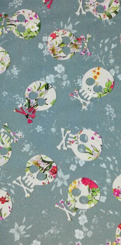 TELA CALAVERAS Y FLORES