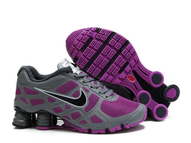 Retro Limited Edition Nike Shox R4