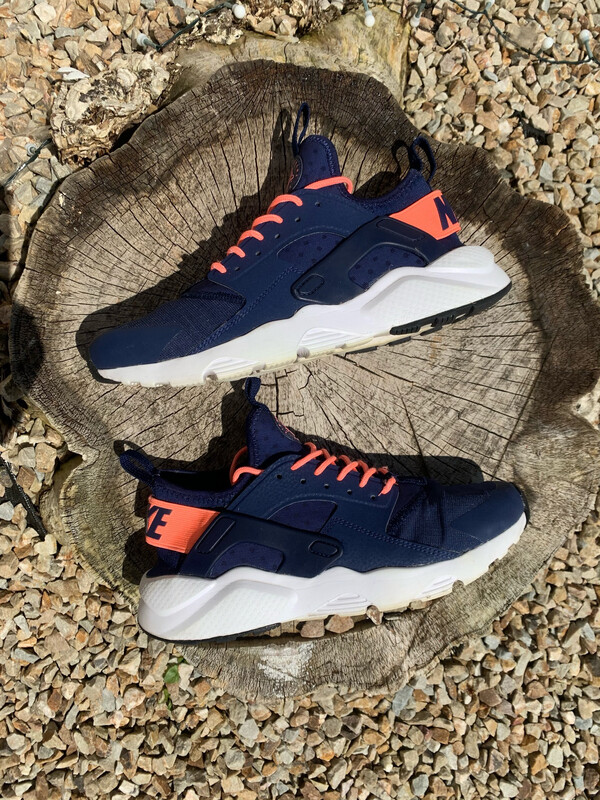 Premium Nike Hurache Crimson Orange Navy Leather