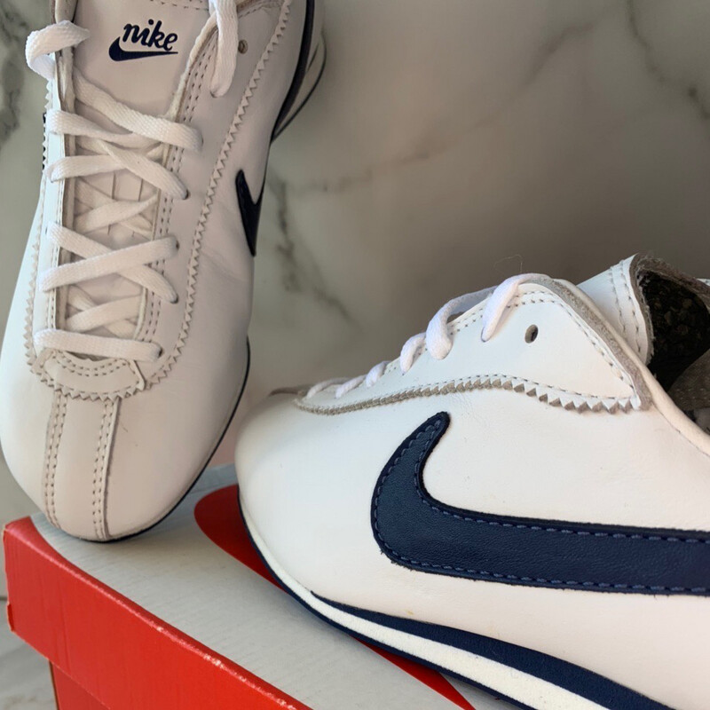 New Vintage White Leather Navy Nike 03